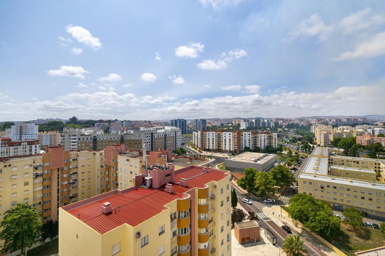 Whome Family Condo - Urban Retreat With Parking, Ac, Elevator In Great Location Lisboa المظهر الخارجي الصورة