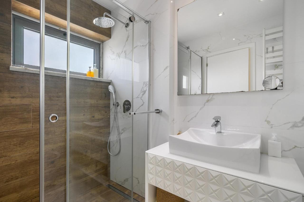 Whome Family Condo - Urban Retreat With Parking, Ac, Elevator In Great Location Lisboa المظهر الخارجي الصورة