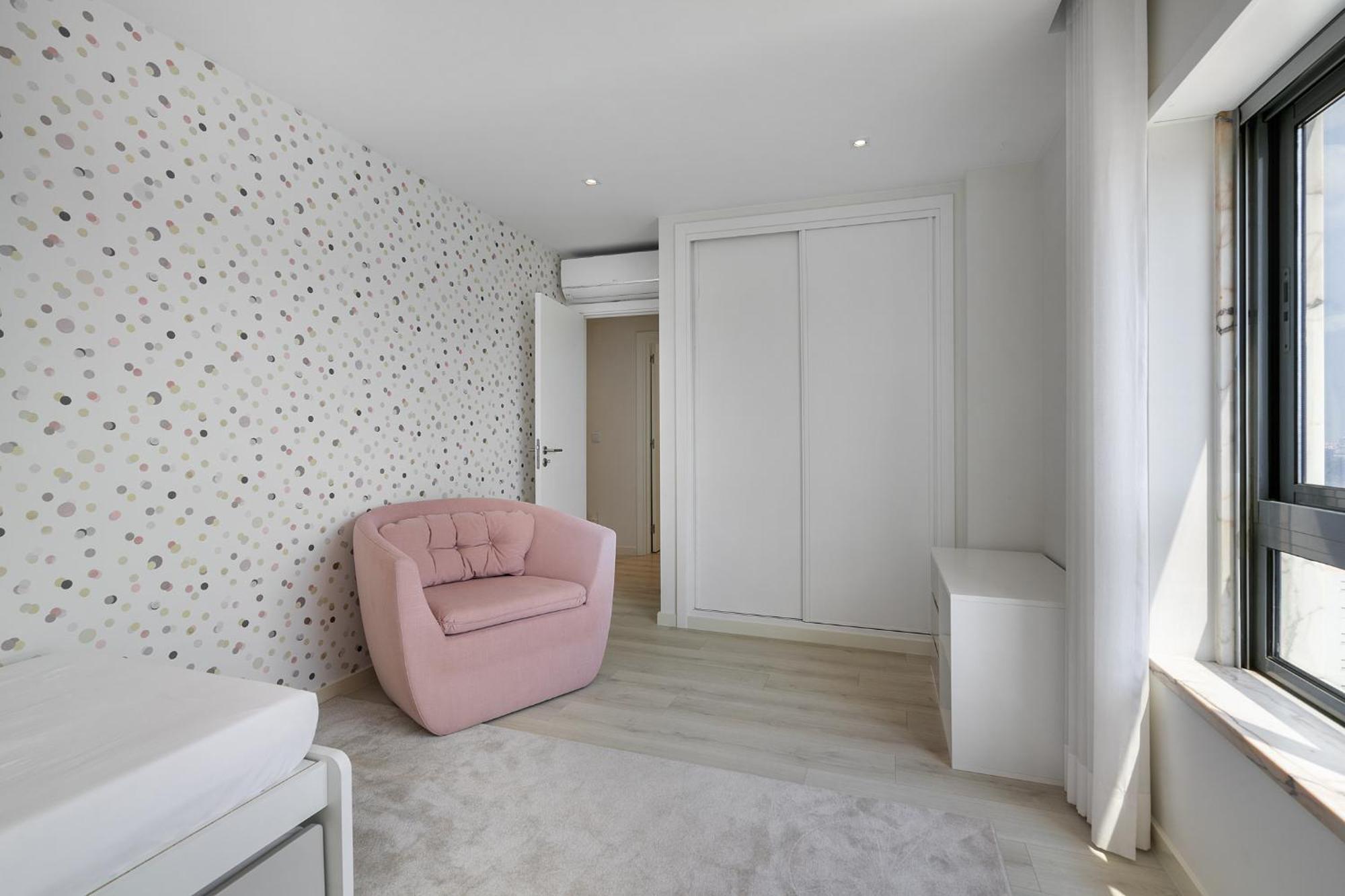 Whome Family Condo - Urban Retreat With Parking, Ac, Elevator In Great Location Lisboa المظهر الخارجي الصورة